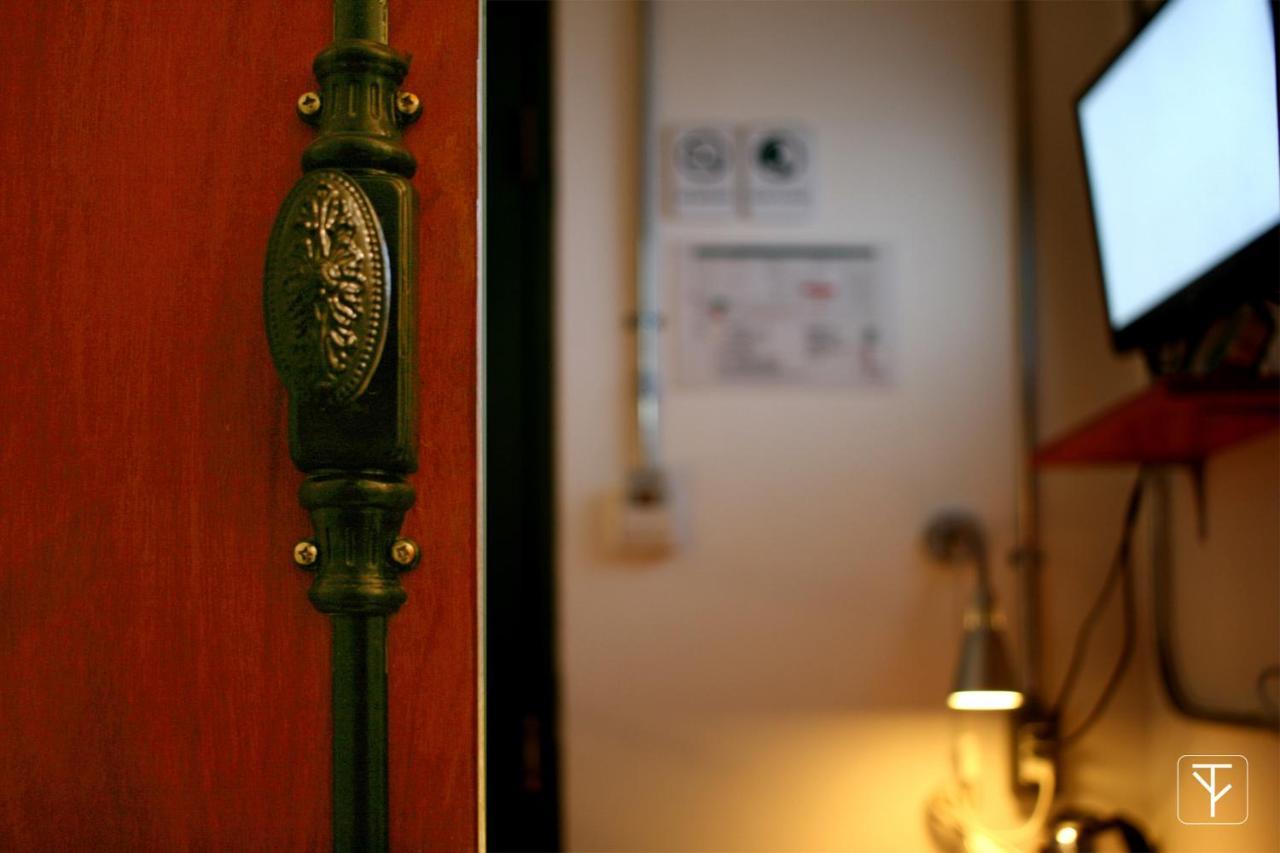 T-Boutique Hostel - Hua Lamphong Bangkok Dış mekan fotoğraf